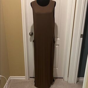 J. Jill Brown Sleeveless Maxi Dress with Side Pockets